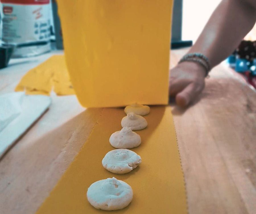 L'Arte della Pasta Fresca: Artigianalità e Tradizione Emiliana a Tavola