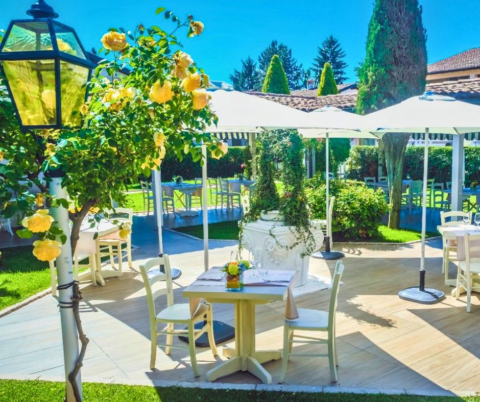 EASTER AND EASTER MONDAY IN THE SUMMER GARDEN