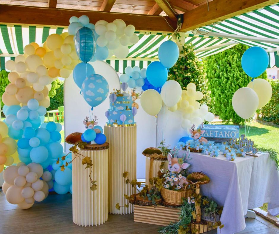Private parties and ceremonies in the summer garden