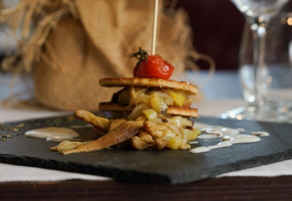 Millefeuille de cèpes et pommes de terre