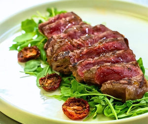Tagliata di Black Angus Australiano (ca. 250 gr.) alla griglia con rucola e pomodorini scottati